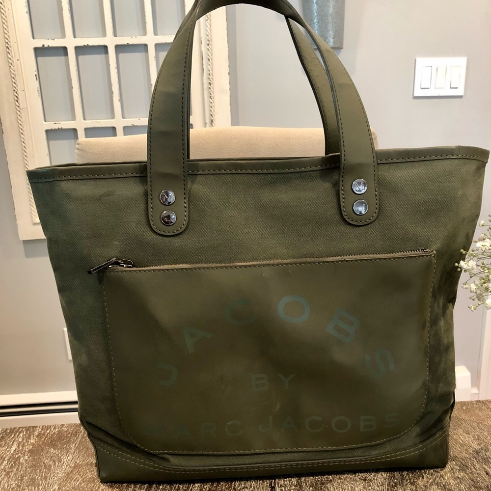 SOLD Marc Jacobs tote bag